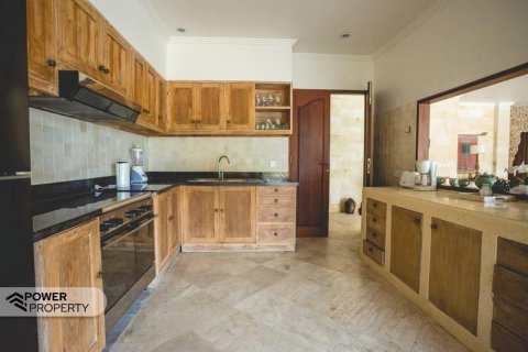 4 bedrooms Villa in Tabanan, Bali (8452) 15