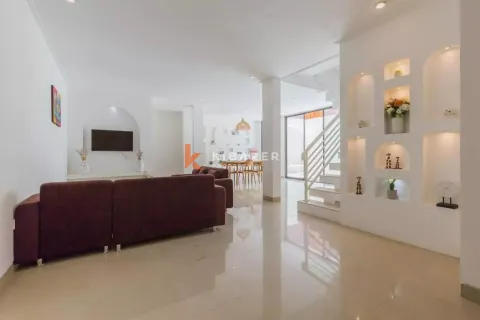 3 bedrooms Villa in Kerobokan, Badung, Bali (13320) 8