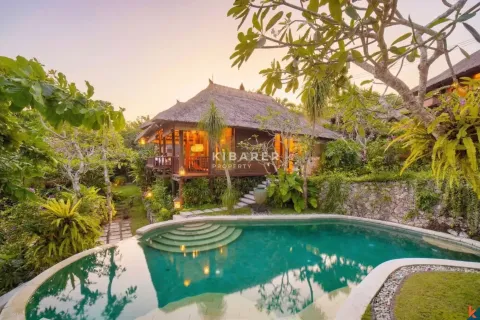 Vila 4 kamar tidur di Jimbaran, Badung, Bali (12623)