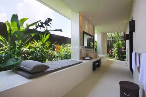 4 bedrooms Villa in Tibubeneng, Badung, Bali (12626) 17
