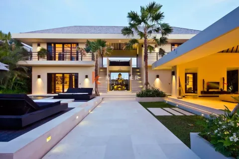 4 bedrooms Villa in Tibubeneng, Badung, Bali (12626) 2