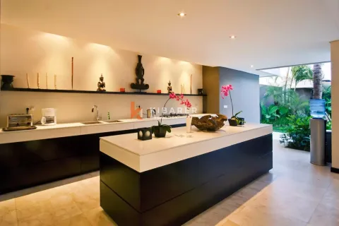 4 bedrooms Villa in Tibubeneng, Badung, Bali (12626) 18