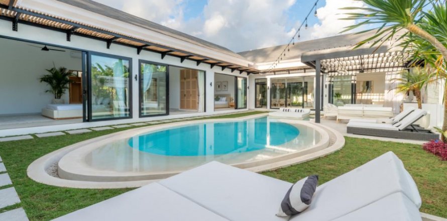 4 bedrooms Villa in Pererenan, Mengwi, Badung, Bali (11887)
