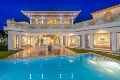 Вилла с 4 спальнями в SUNSET VILLA, Переренан, Бали (9931) 15