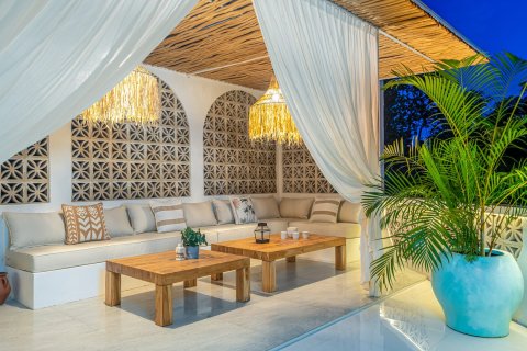 Вилла с 4 спальнями в SUNSET VILLA, Переренан, Бали (9931) 16