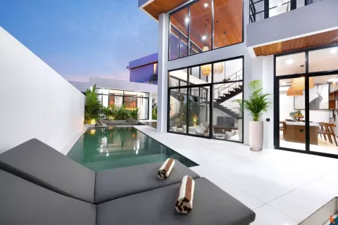 Vila 4 kamar tidur di Pererenan, Mengwi, Badung, Bali (10912)
