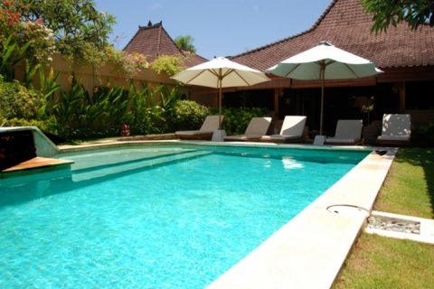 Vila 3 kamar tidur di Seminyak, Badung, Bali (1527)