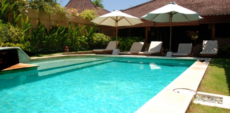 3 bedrooms Villa in Seminyak, Badung, Bali (1527)
