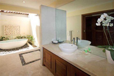 3 bedrooms Villa in Seminyak, Badung, Bali (1526) 16
