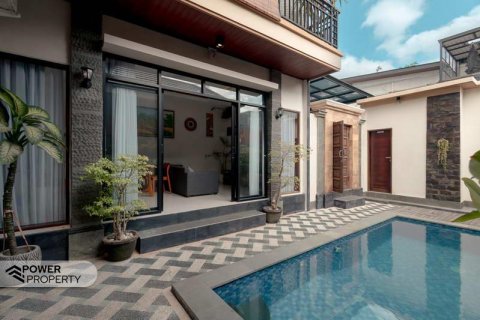 Vila 3 kamar tidur di Kerobokan, Badung, Bali (9978)