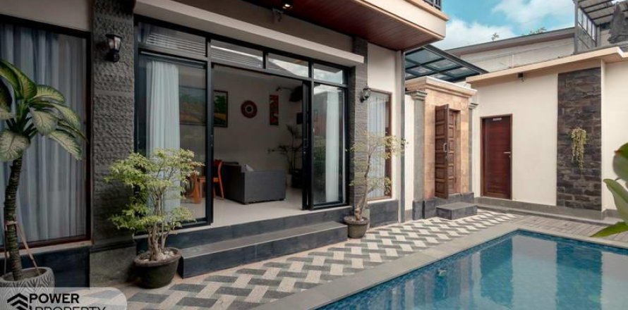 3 bedrooms Villa in Kerobokan, Badung, Bali (9978)