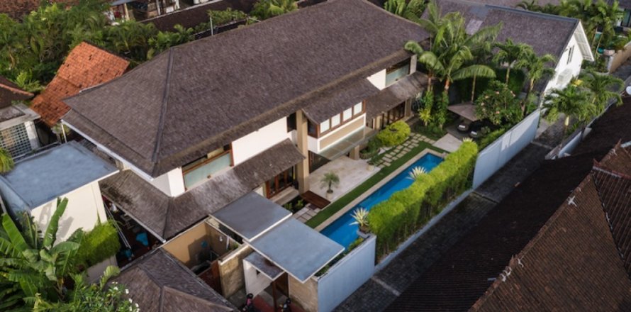 3 bedrooms Villa in Seminyak, Badung, Bali (11831)