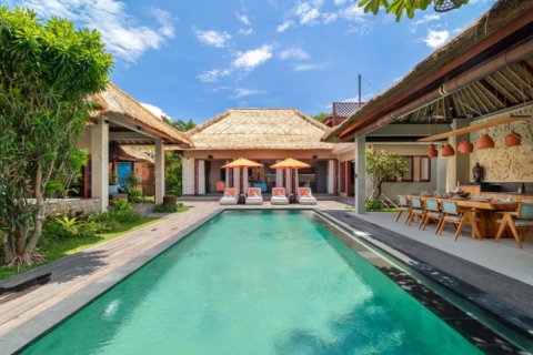 Vila 5 kamar tidur di Seminyak, Badung, Bali (1995)