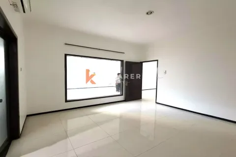 4 bedrooms Villa in Kerobokan, Badung, Bali (12593) 10