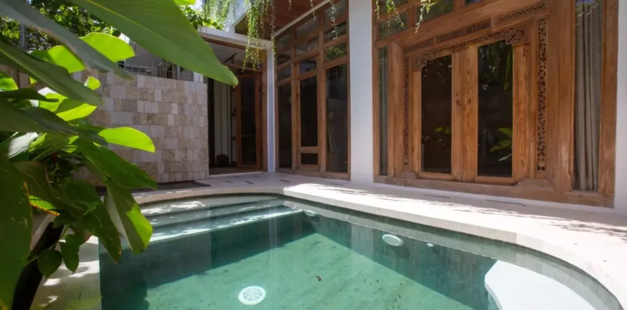 3 bedrooms Villa in Tibubeneng, Badung, Bali (11453)