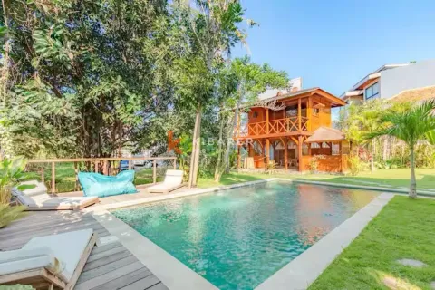 Vila 4 kamar tidur di Tumbak Bayuh, Mengwi, Badung, Bali (12343)