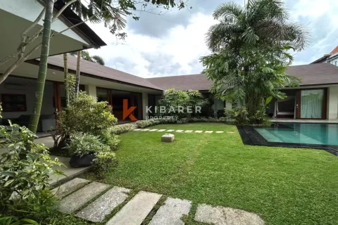 Vila 3 kamar tidur di Tibubeneng, Badung, Bali (12344)