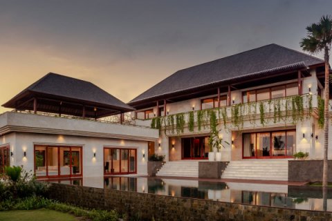 Vila 3 kamar tidur di Kuta Selatan, Badung, Bali (1090)