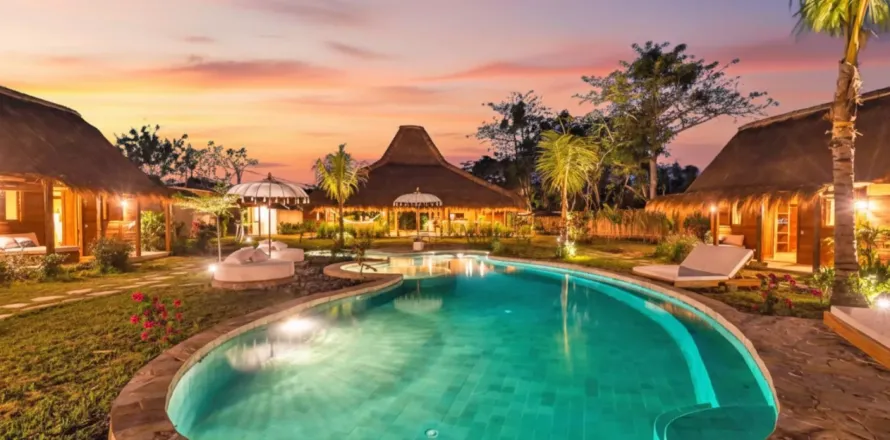 4 bedrooms Villa in Kuta, Badung, Bali (11101)