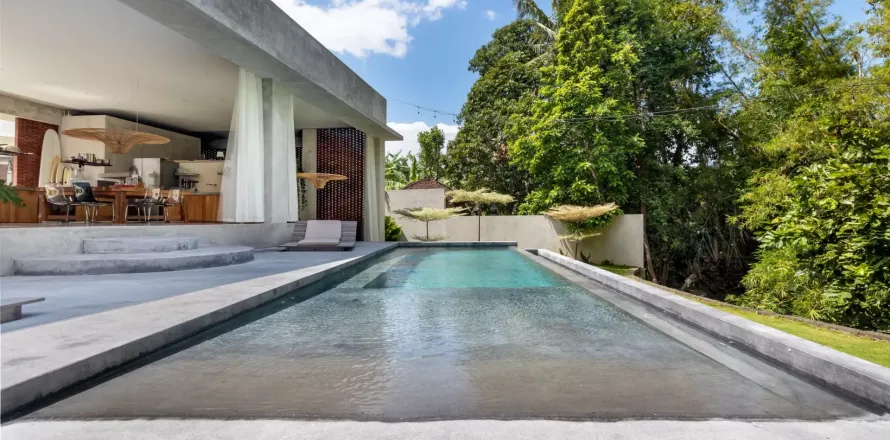 4 bedrooms Villa in Pererenan, Mengwi, Badung, Bali (10775)