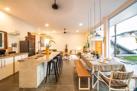 4 bedrooms Villa in Tibubeneng, Badung, Bali (10982) 12