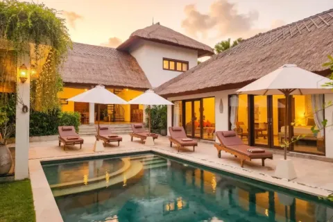 Vila 4 kamar tidur di Tumbak Bayuh, Mengwi, Badung, Bali (10984)