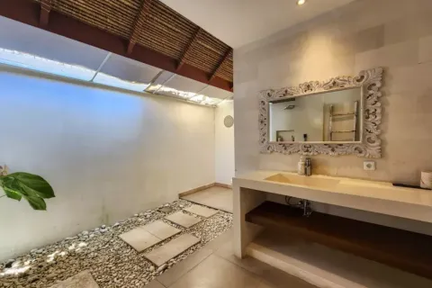 4 bedrooms Villa in Tumbak Bayuh, Mengwi, Badung, Bali (10984) 18