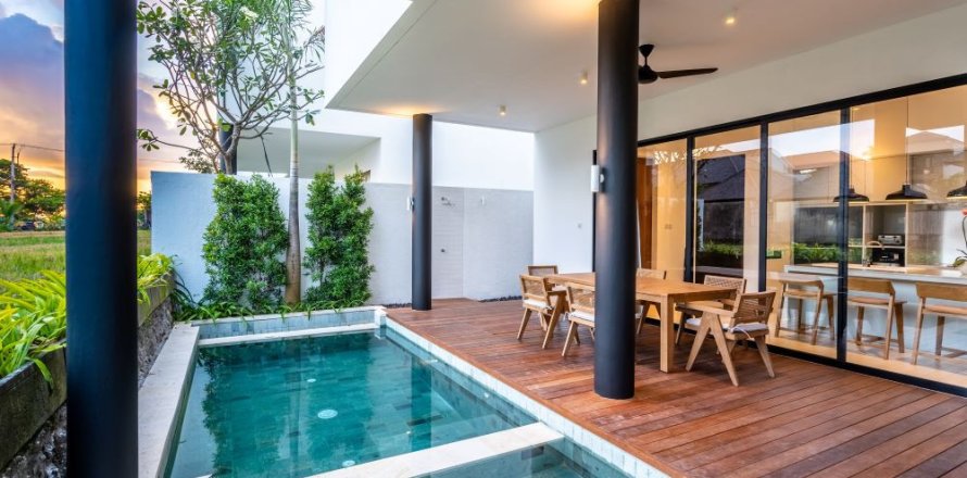 3 bedrooms Villa in Tibubeneng, Badung, Bali (11877)