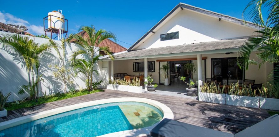 4 bedrooms Villa in Kerobokan, Badung, Bali (11873)