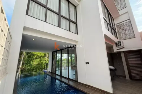 Vila 3 kamar tidur di Tibubeneng, Badung, Bali (12469)