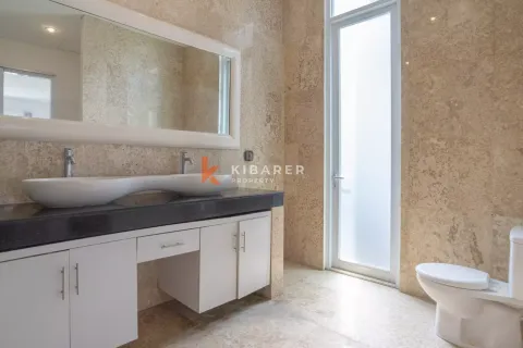 Vila 3 kamar tidur di Pererenan, Mengwi, Badung, Bali (13846) 20