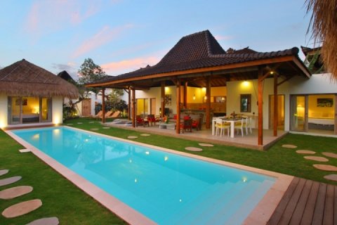 Vila 4 kamar tidur di Seminyak, Badung, Bali (1593)