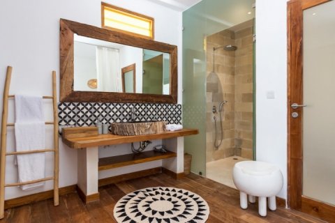 4 bedrooms Villa in Seminyak, Badung, Bali (1589) 16