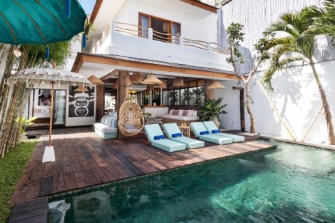Vila 4 kamar tidur di Seminyak, Badung, Bali (1589)
