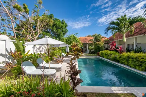 Vila 6 kamar tidur di Ungasan, Badung, Bali (11236)