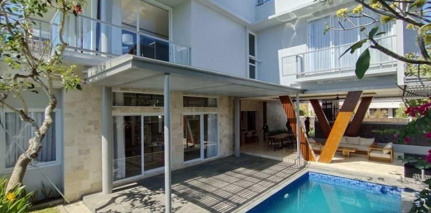 4 bedrooms Villa in Jimbaran, Badung, Bali (5748)