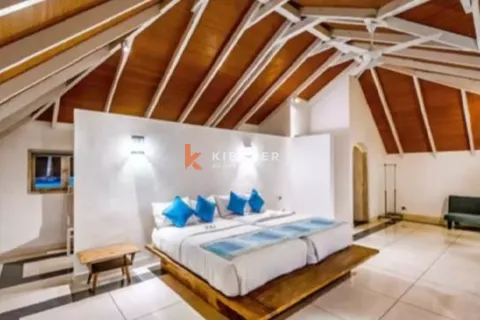 Vila 4 kamar tidur di Kerobokan, Badung, Bali (13930) 9