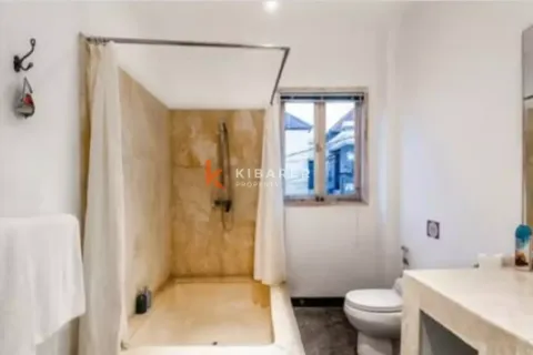 Vila 4 kamar tidur di Kerobokan, Badung, Bali (13930) 14