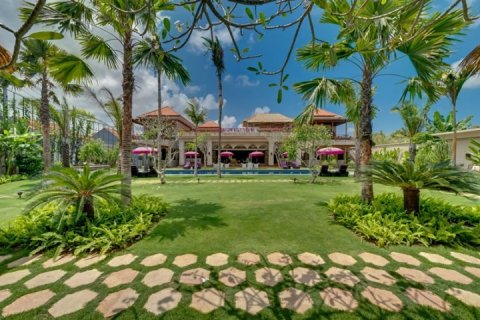 Vila 6 kamar tidur di Seminyak, Badung, Bali (1188)