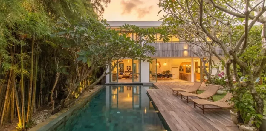 4 bedrooms Villa in Tumbak Bayuh, Mengwi, Badung, Bali (10964)