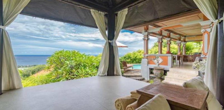 4 bedrooms Villa in Lovina, Anturan, Buleleng, Bali (5854)
