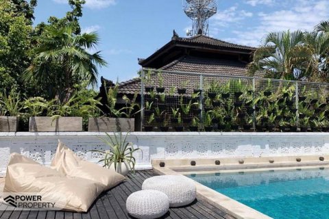 Vila 9 kamar tidur di Legian, Kuta, Badung, Bali (5848)