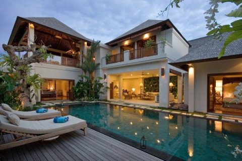 Vila 4 kamar tidur di Seminyak, Badung, Bali (1243)