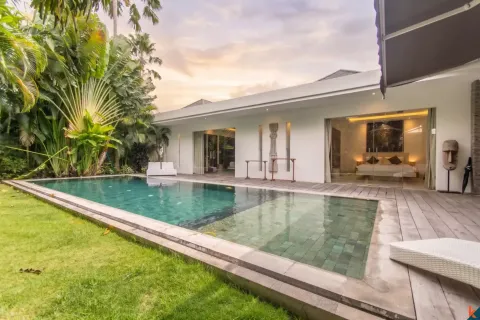Vila 3 kamar tidur di Seminyak, Badung, Bali (14134)