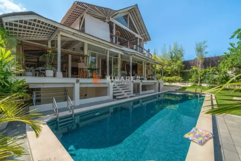Vila 6 kamar tidur di Canggu, Badung, Bali (13403)