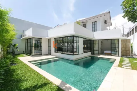 Vila 4 kamar tidur di Tumbak Bayuh, Mengwi, Badung, Bali (13399)