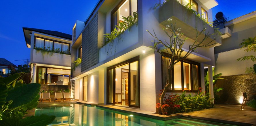 4 bedrooms Villa in Tibubeneng, Badung, Bali (11224)