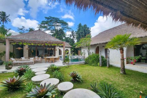 Vila 6 kamar tidur di Ubud, Gianyar, Bali (11228)