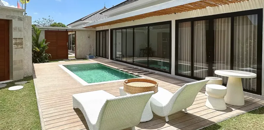 2 bedrooms Villa in Tibubeneng, Badung, Bali (11291)