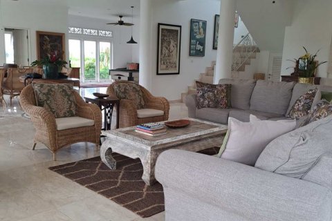 4 bedrooms Villa in Ubud, Gianyar, Bali (732) 21